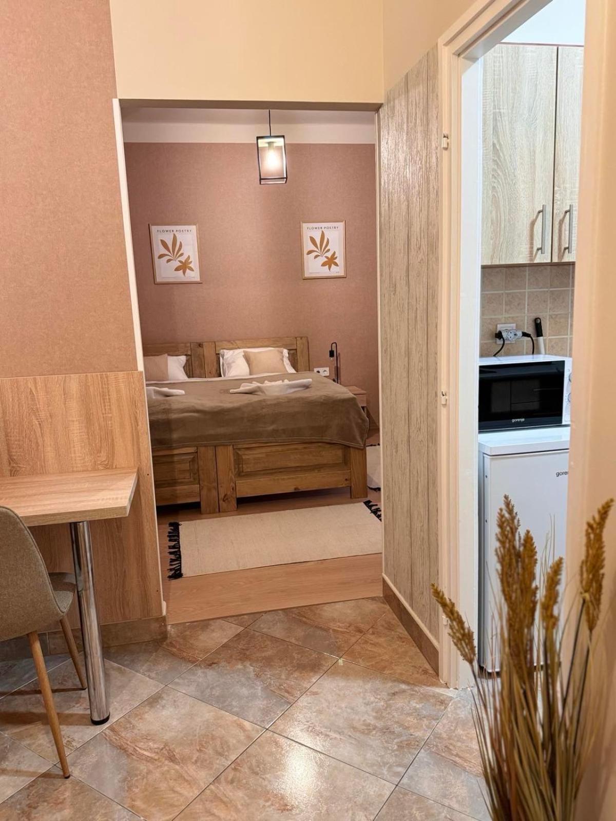 Alice Vendeghaz Bed & Breakfast Калоча Екстериор снимка